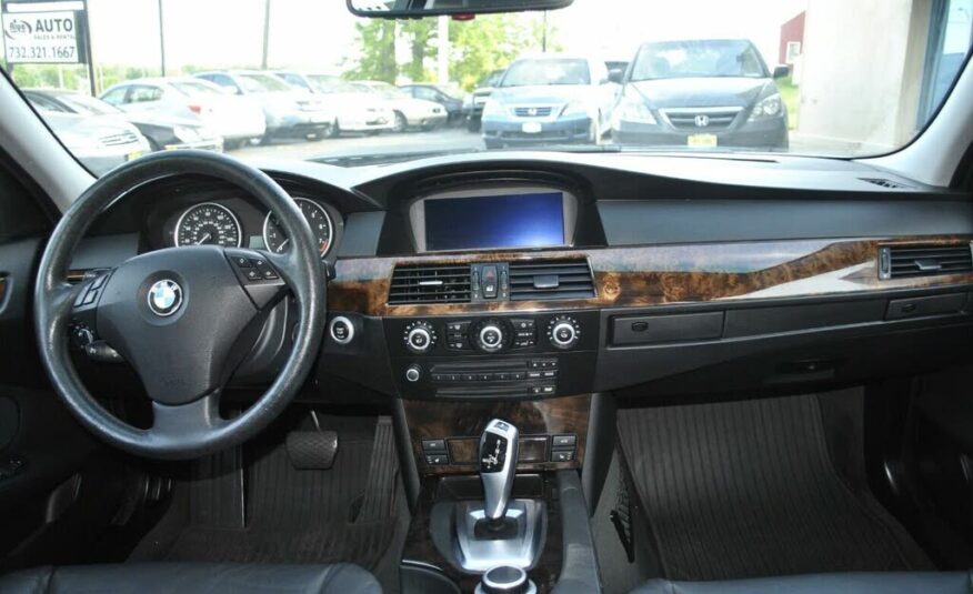 2008 BMW 5 Series 535xi Sedan AWD