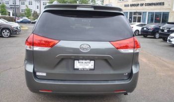 2012-toyota-sienna-le-7-passenger-auto-access-seat-4dr-mini-van-3