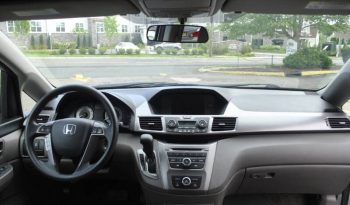 2015-honda-odyssey-lx-4dr-mini-van-17