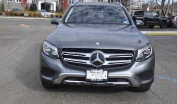 2016-mercedes-benz-glc-glc-300-4matic-awd-4dr-suv-39
