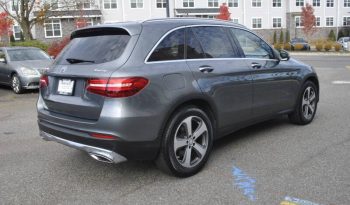 2016-mercedes-benz-glc-glc-300-4matic-awd-4dr-suv-8