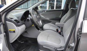 2017-hyundai-accent-se-4dr-sedan-6a-20