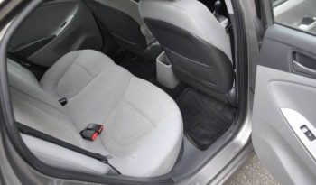 2017-hyundai-accent-se-4dr-sedan-6a-34