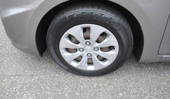 2017-hyundai-accent-se-4dr-sedan-6a-37