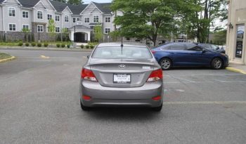 2017-hyundai-accent-se-4dr-sedan-6a-5