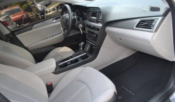 2017-hyundai-sonata-base-4dr-sedan-pzev-43
