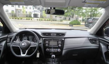 2017-nissan-rogue-s-awd-4dr-crossover-11