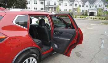 2017-nissan-rogue-s-awd-4dr-crossover-45