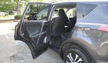 2017-toyota-rav4-le-awd-4dr-suv-15