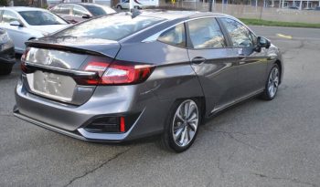 2018-honda-clarity-plug-in-hybrid-base-4dr-sedan-5
